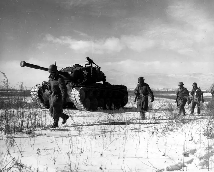 1st Marine Division column breaks out from the Chosin Reservoir, December 1950