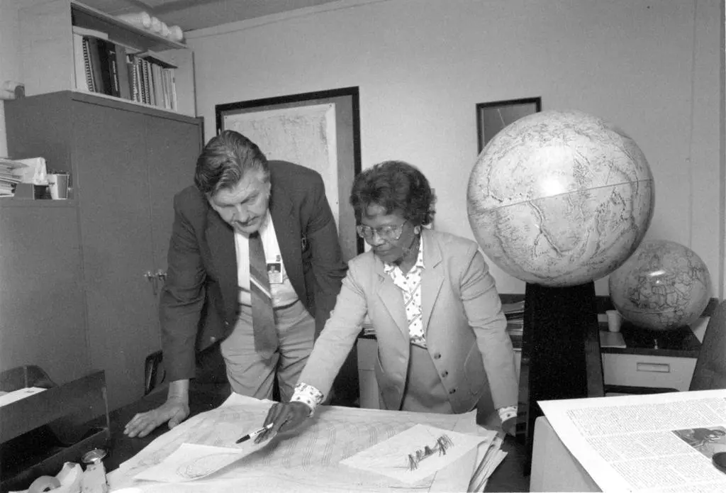 Navy mathematician Gladys West and colleague Sam Smith at work at Dahlgren, Virginia, in 1985.