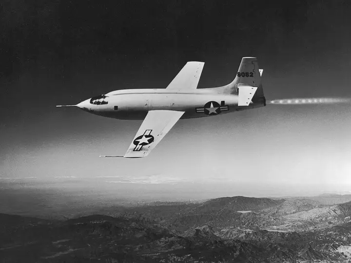 Bell X-1 #46-062 in flight, c. 1947