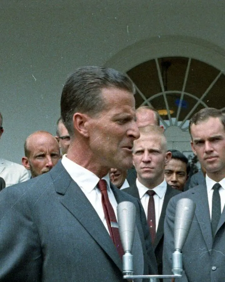Norman Dyhrenfurth at the microphones in the Rose Garden, 8 July 1963 (detail of photograph KN-C29409).