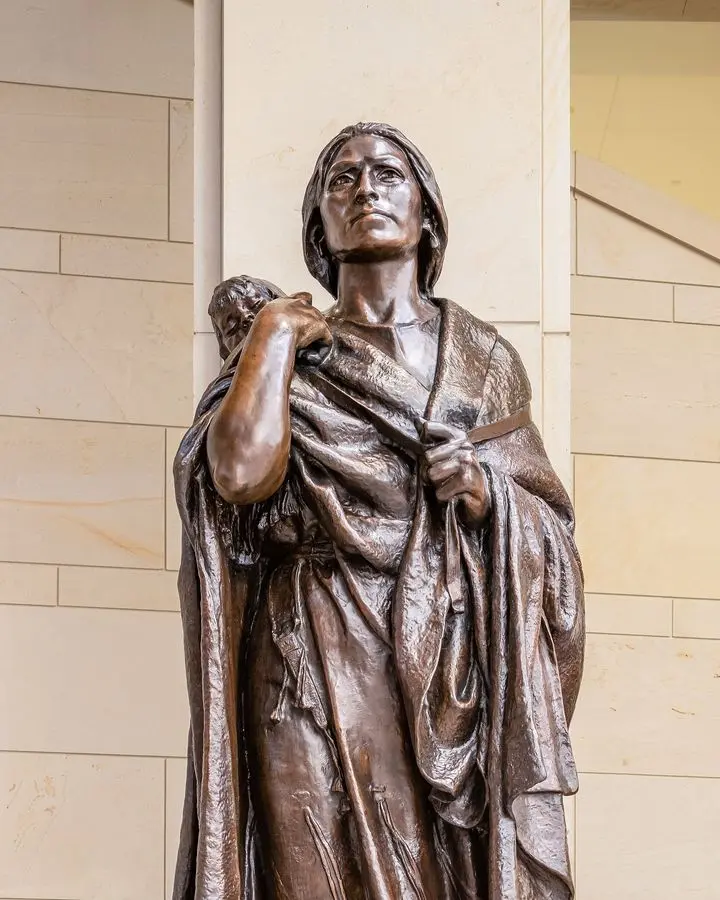 Statue of Sakakawea (Sacagawea) with her son, by Leonard Crunelle, in the U.S. Capitol. No portrait of her made from life exists.