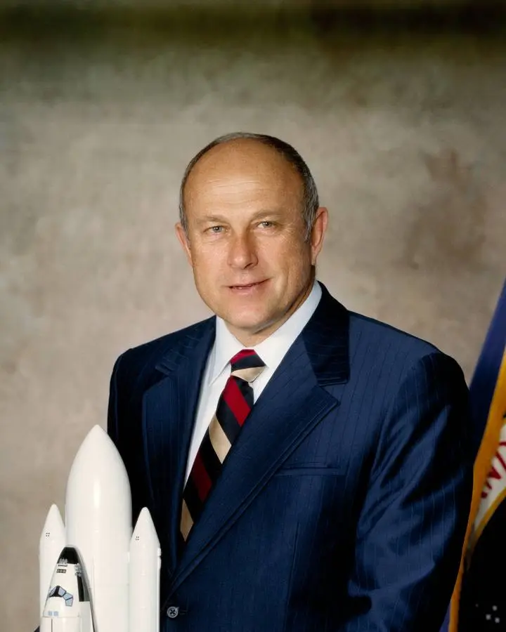 Robert F. Thompson, manager of the Space Shuttle Program, official portrait, 1980 (S80-29677)